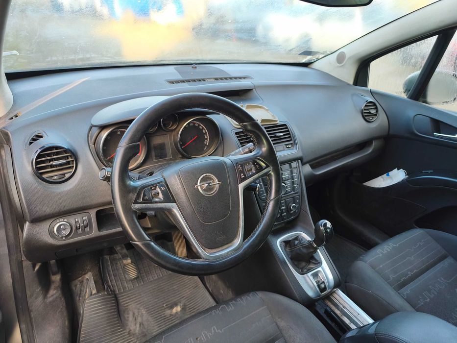 Opel Meriva B 1.3 CDTI 95KM Z13DTE kolor Z40W Cała na Części