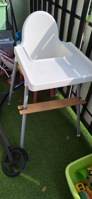 Krzesełko do karmienia - ikea z podnozkiem