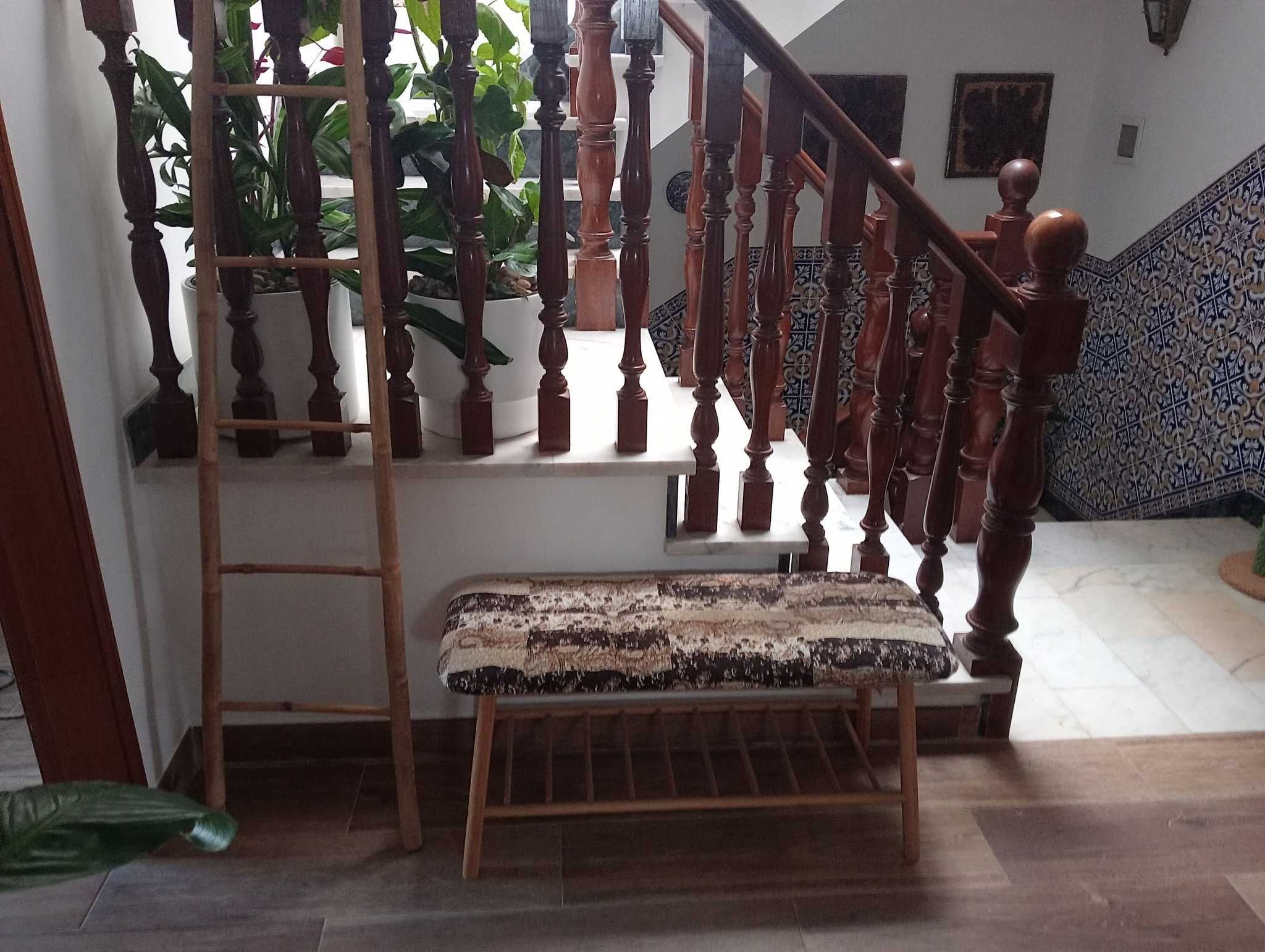 Banco para entrada ou quarto em bambu