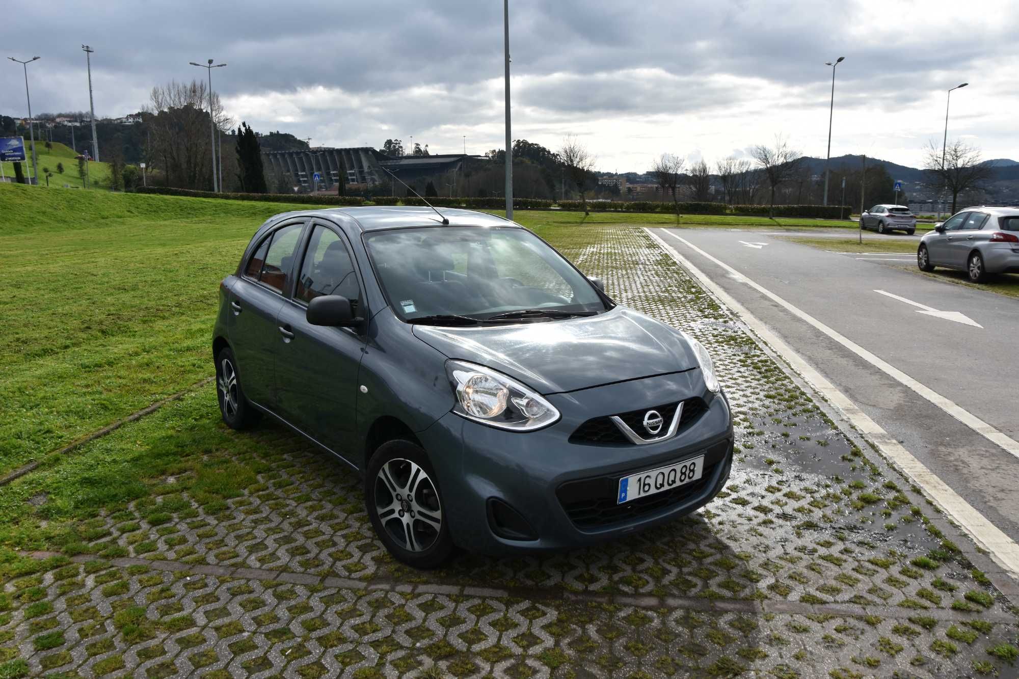 NISSAN MICRA como novo.