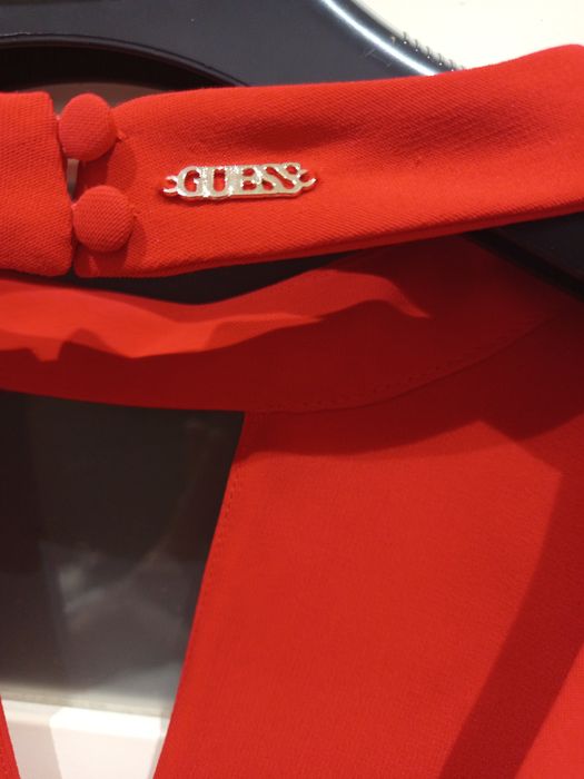 Sukienka  Guess czerwona