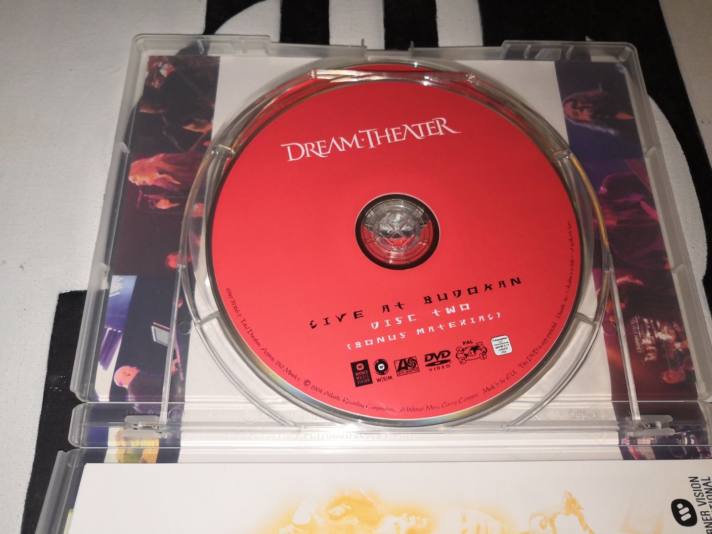 Dream Theater_Live at Budokan 2 DVDs