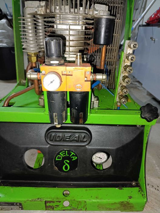 Vendo compressor de engatar a tractor.