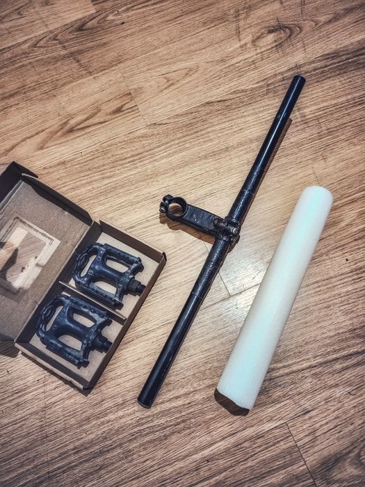 Conjunto de Peças de Bicicleta – Pedais, Avanço e Guiador