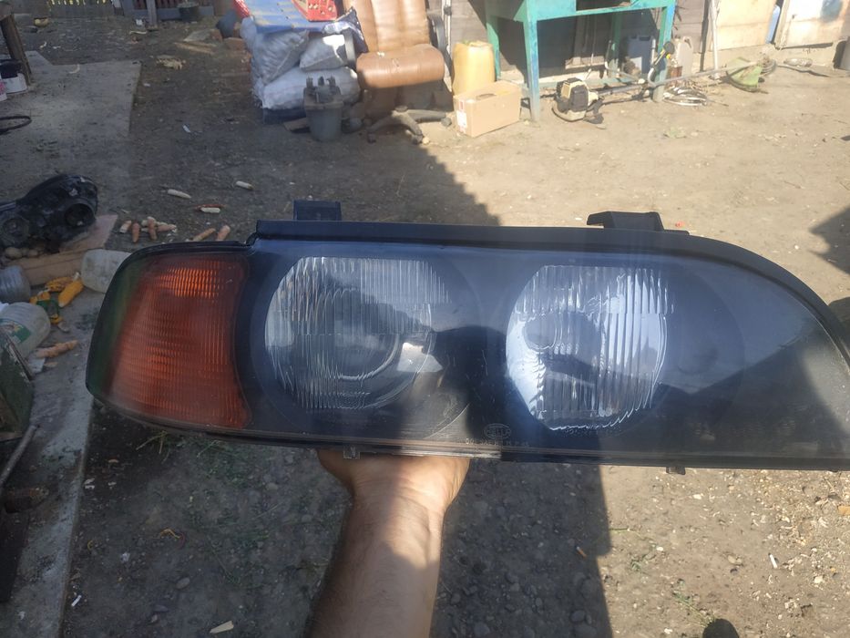 Продам фару BMW...