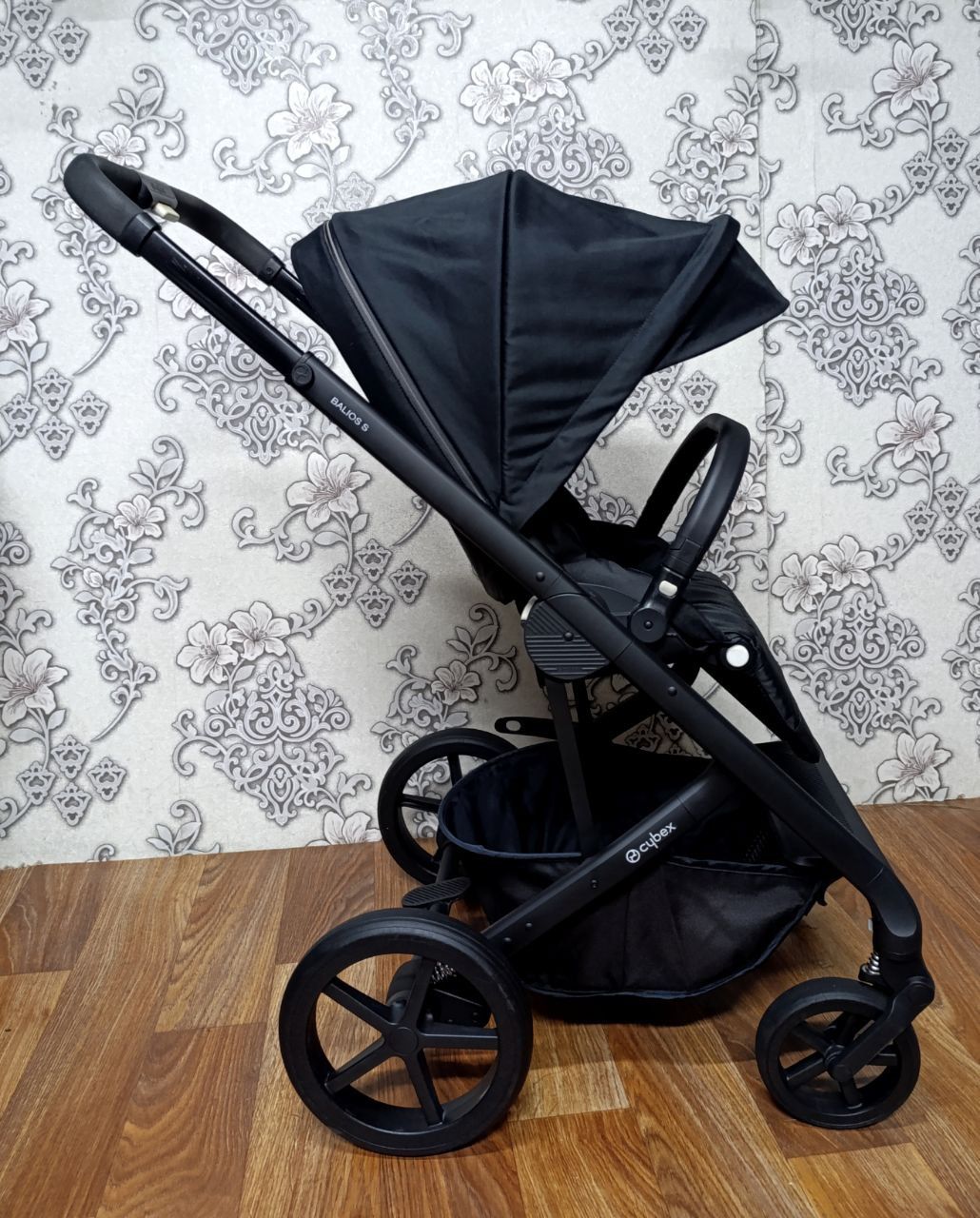 Прогулянкова коляска Cybex Balios S Lux, Moon Black+дощовик