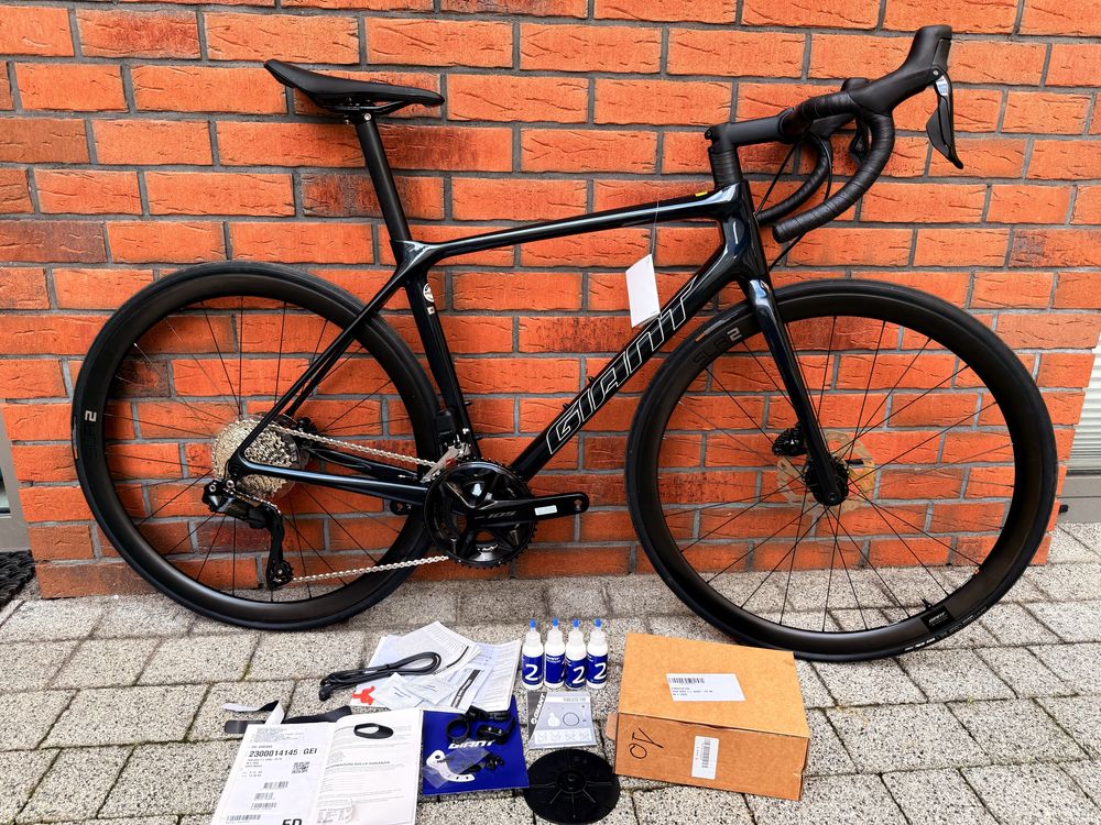 rower szosowy Giant TCR Advanced 1 di2 2/12 r.M