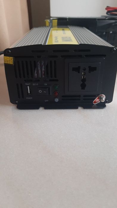 Інвертор із зарядкою та чистим синусом 12 V 600 Вт QC3.0 ДБЖ UPS котел