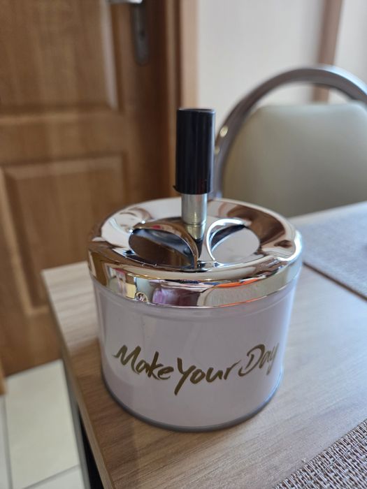 Popielniczka obracana Nowa!