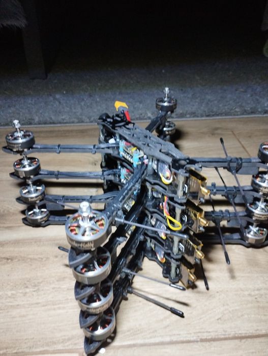 fpv дрон 7 повністю зібраний