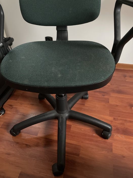 Krzesło obrotowe zielone