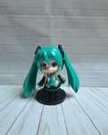 Hatsune Miku (manga, anime) - mała urocza figurka z podstawką
