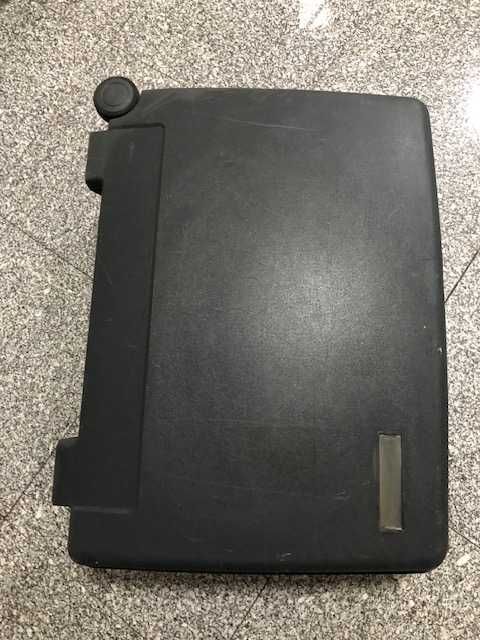 Mala viagem preta, da conceituada marca francesa Delsey, modelo Club