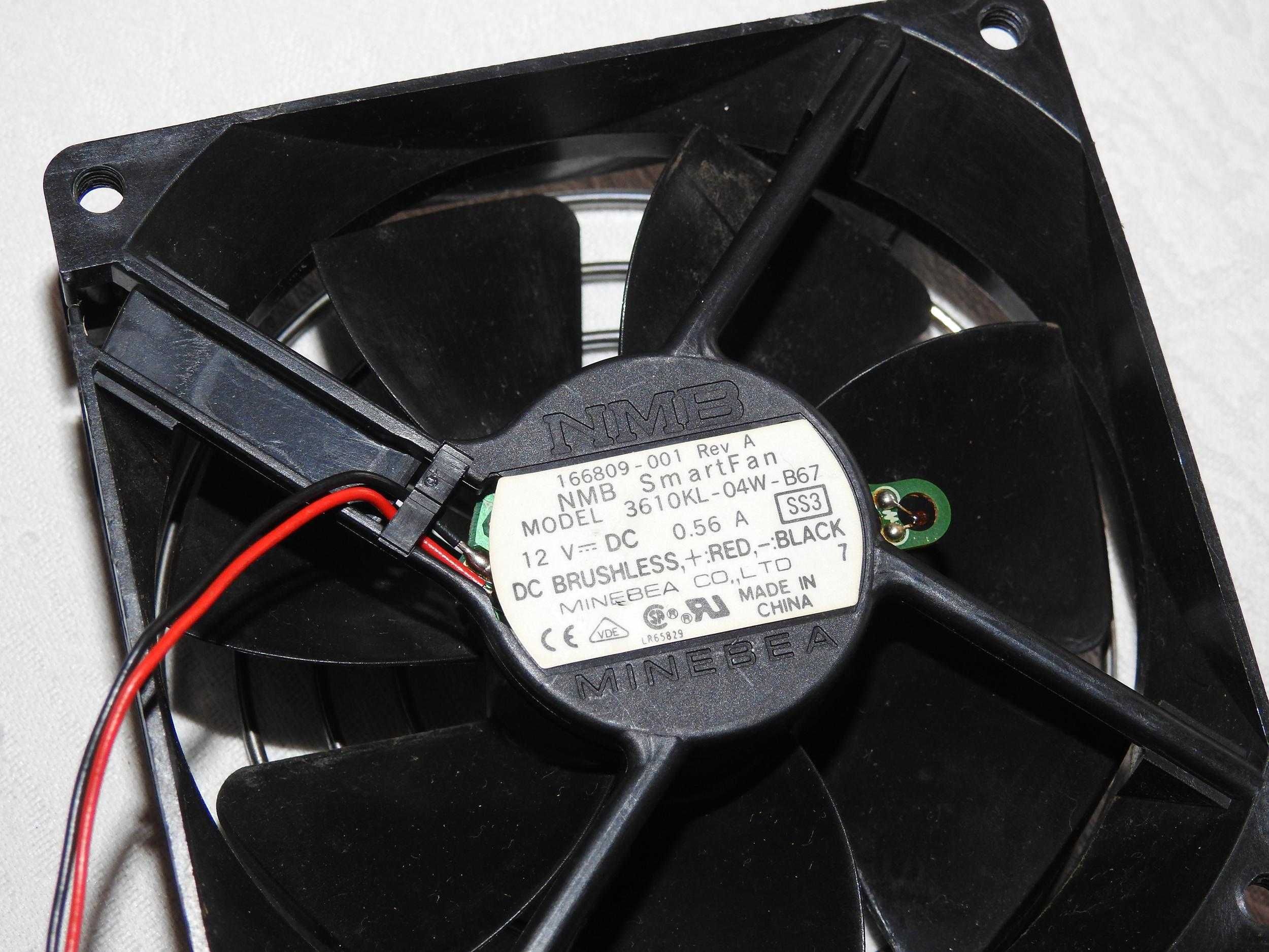 Wentylator Minebea NMB Smartfan 3610KL-04W-B67 12VDC 0.56A - 92x25mm