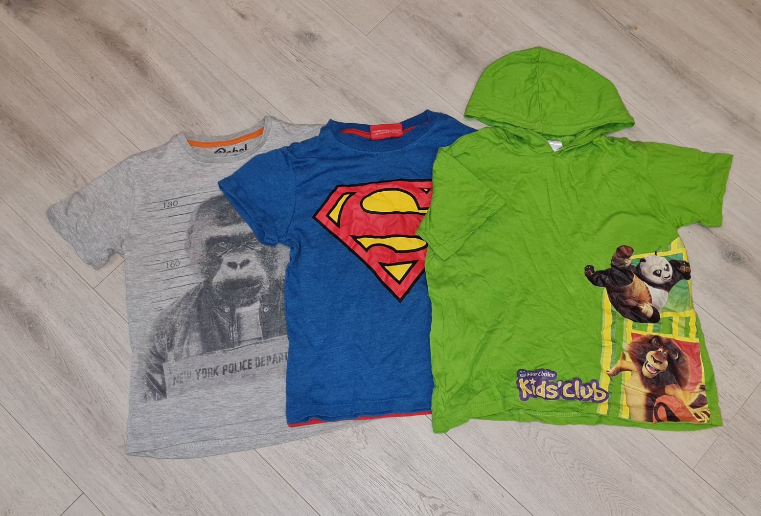 Zestaw chłopiec koszulki Superman peleryna Małpa rozm 122