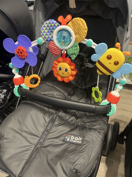 Брязкальце , дуга на коляску , автокрісло , шезлонг ,погремушка