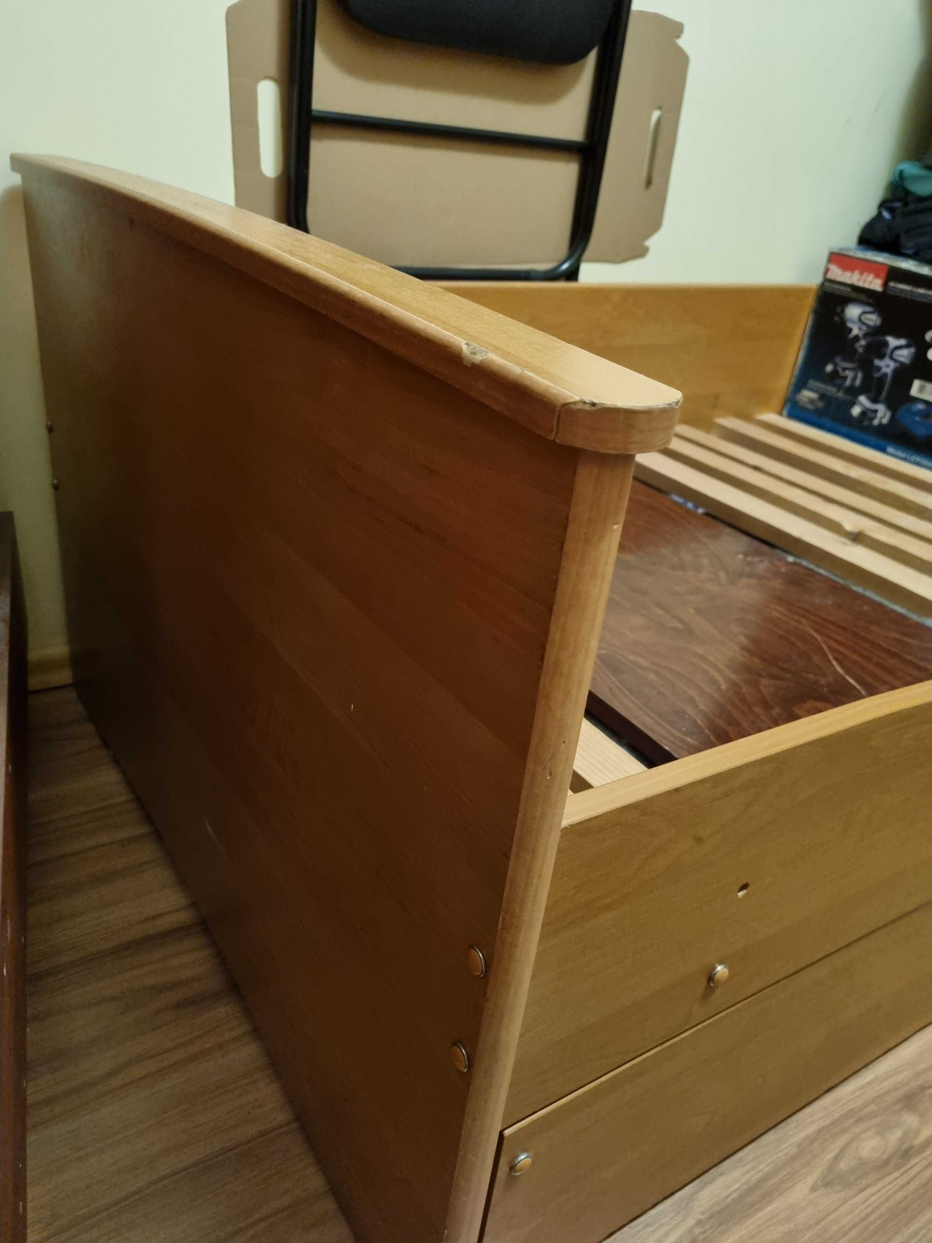 Łóżko jednoosobowe z pojemną szufladą 86×194(wymiary na zewnątrz)