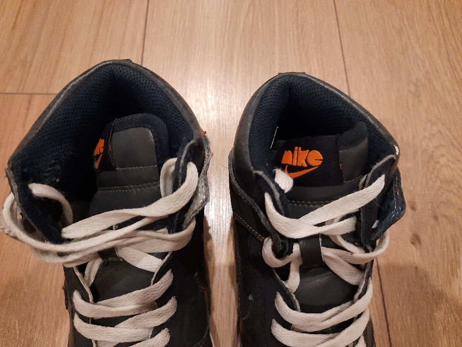 Buty młodzieżowe Nike 36,5 dziewczęce casual