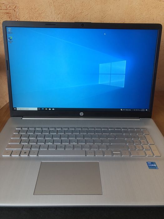 HP ноутбук 17ʼ