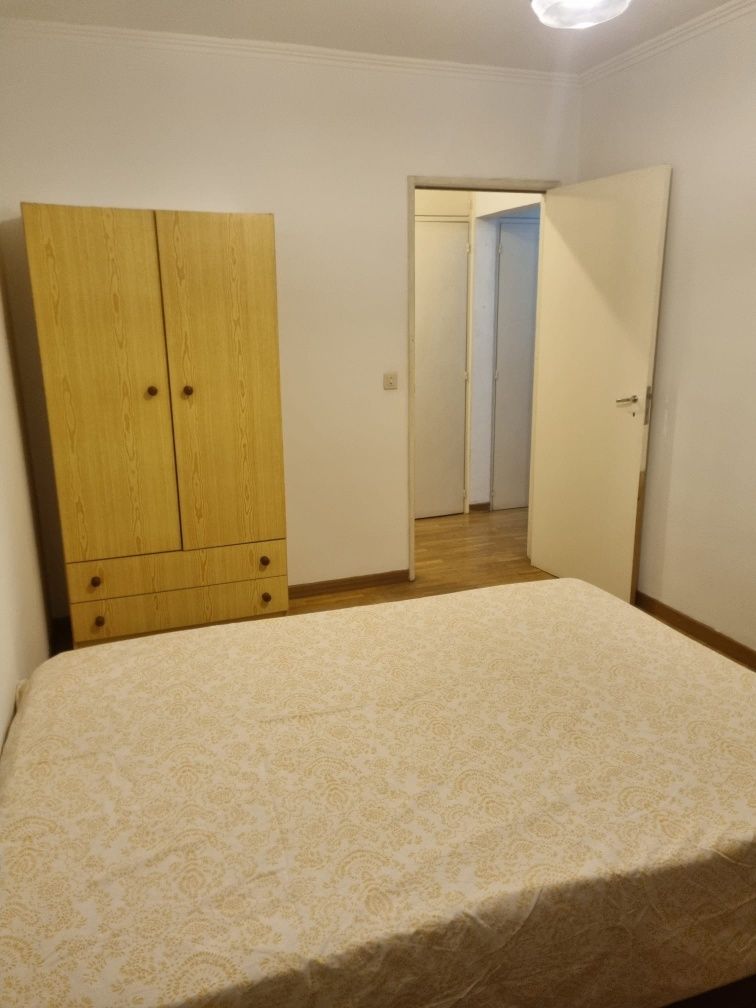 Quarto em Apartamento - estudantes/professores