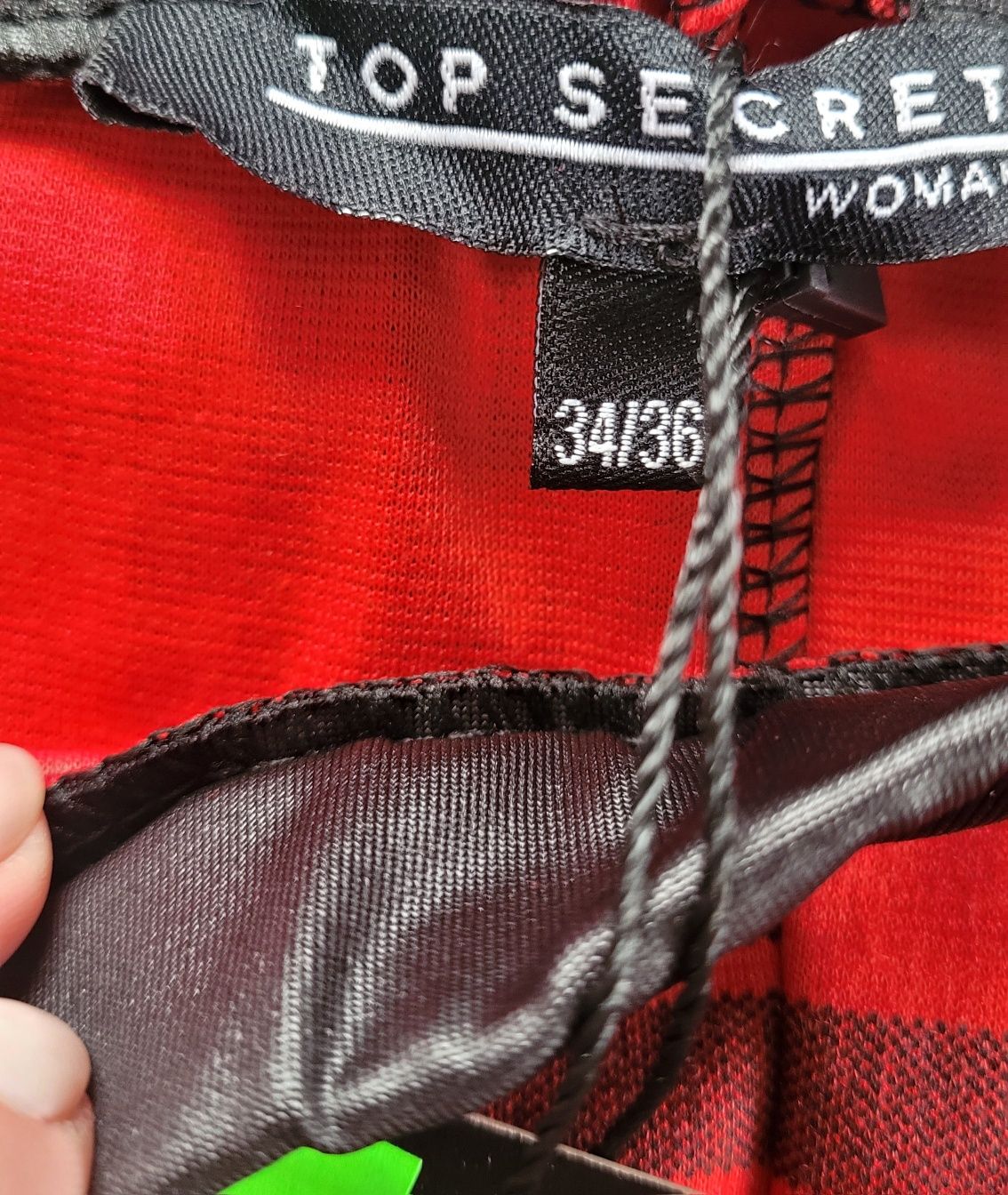 Nowe dopasowane legginsy damskie w kratę z czarnymi wstawkam