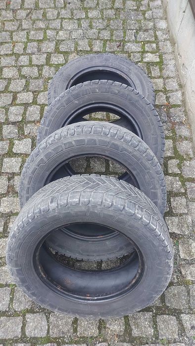 Używane opony całoroczne Michelin Agilis CrossClimate 215/65 R16