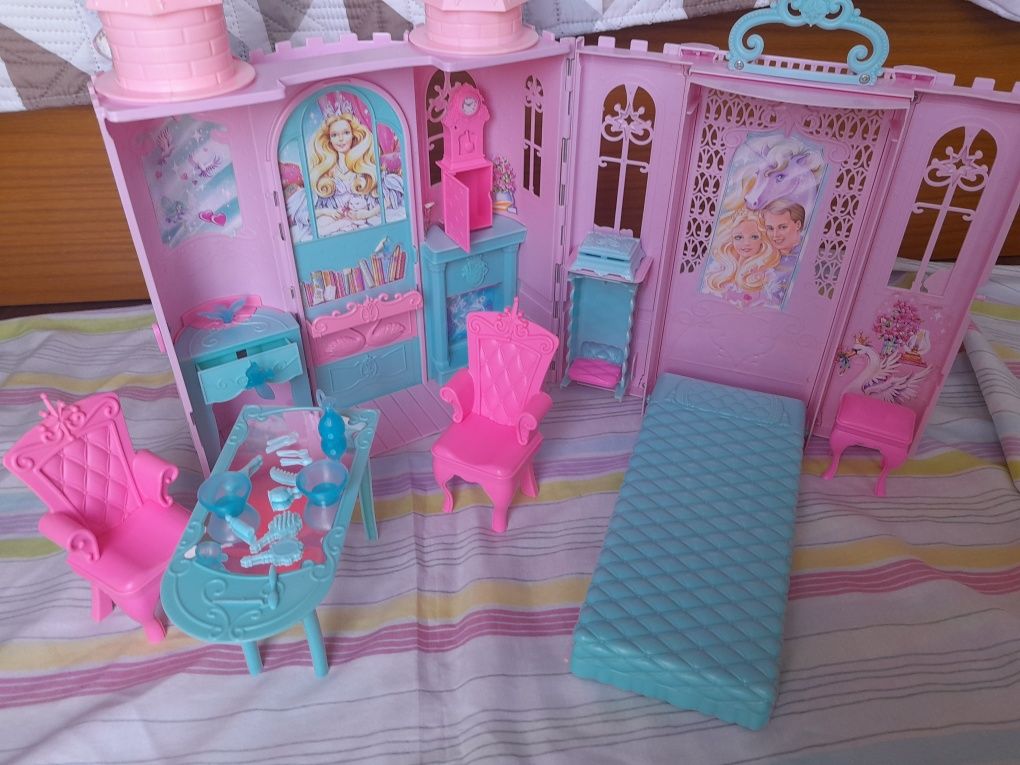 Castelo Barbie Lago dos Cisnes, Mattel 2003