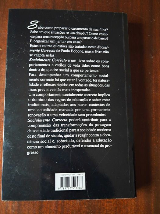 Socialmente Correto - Paula Bobone