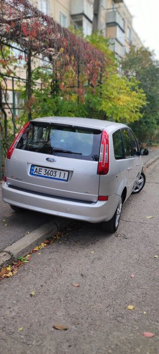 Продам FORD C-MAX 2010 года 1.8 дизель