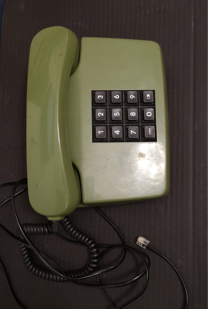 Telefon stacjonarny zielony