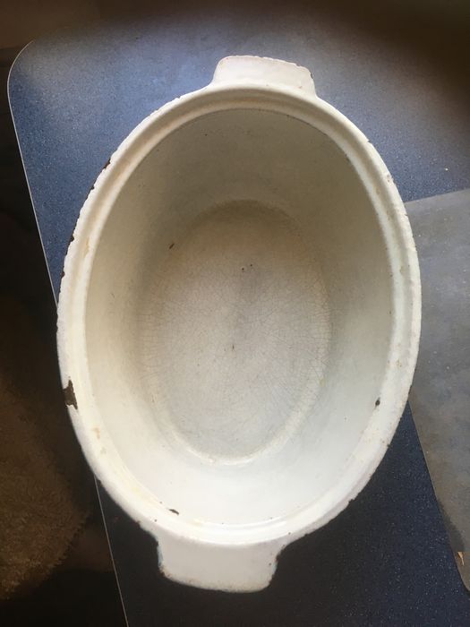 Продам б/у чугунную посуду, ковер