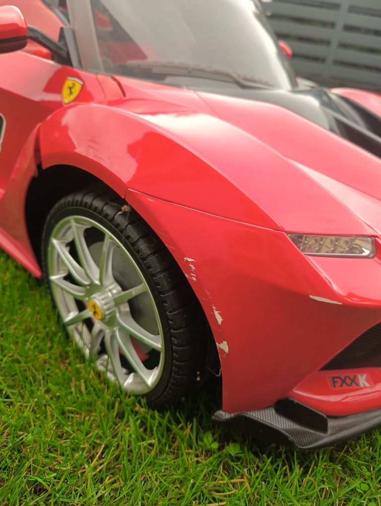 Jeździk Ferrari na akumulator