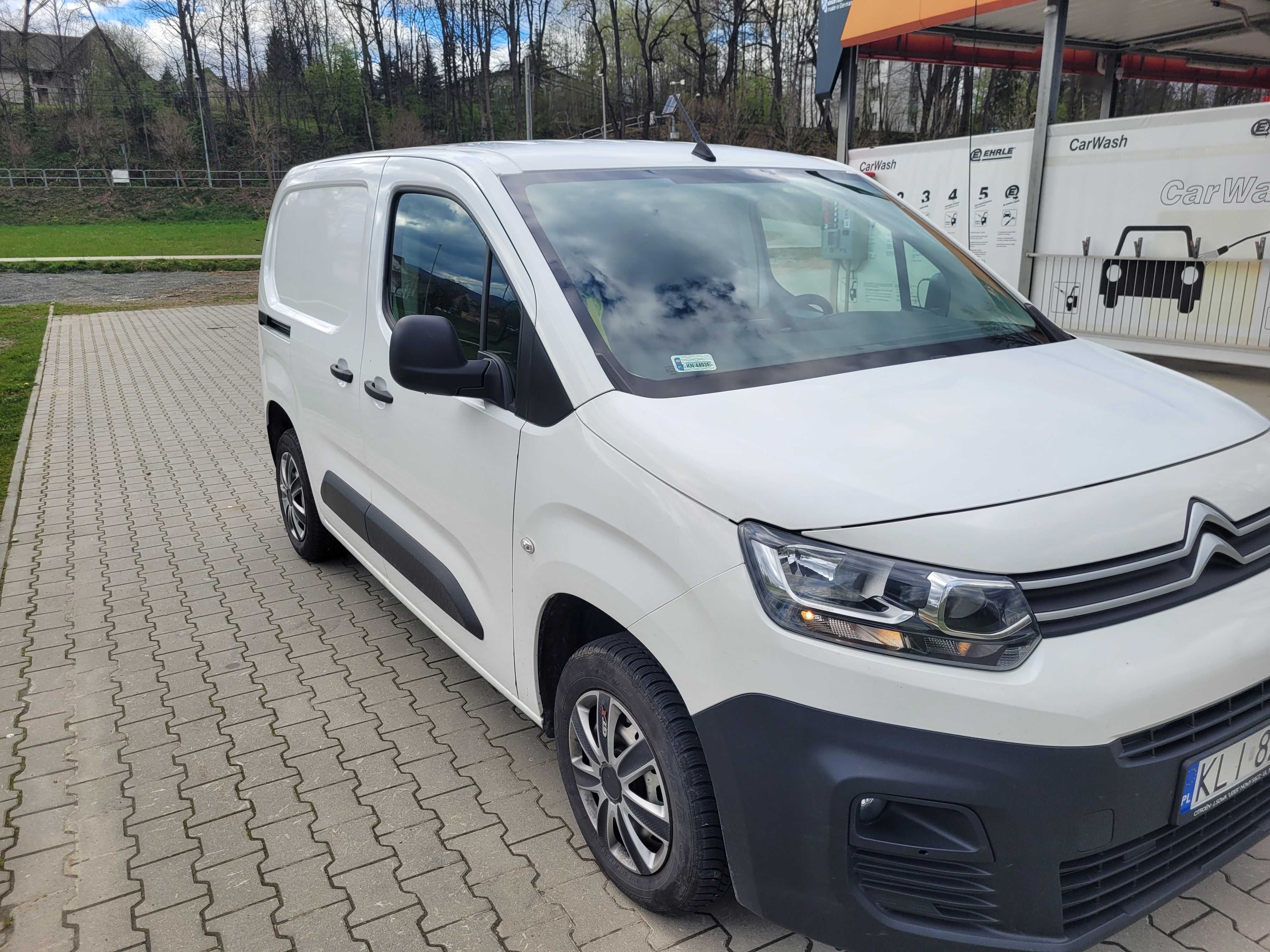 Sprzedam Citroen Berlingo dostawczy 3 osobowy