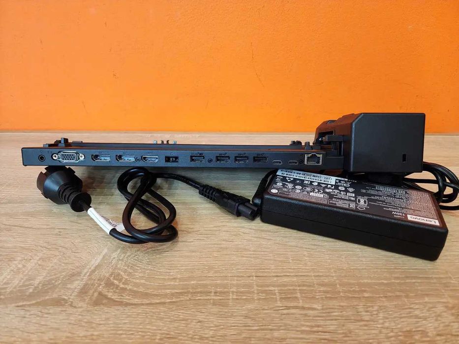 Док-станція Lenovo ThinkPad Ultra Docking Station (Type 40AJ)+ ЗП 135W
