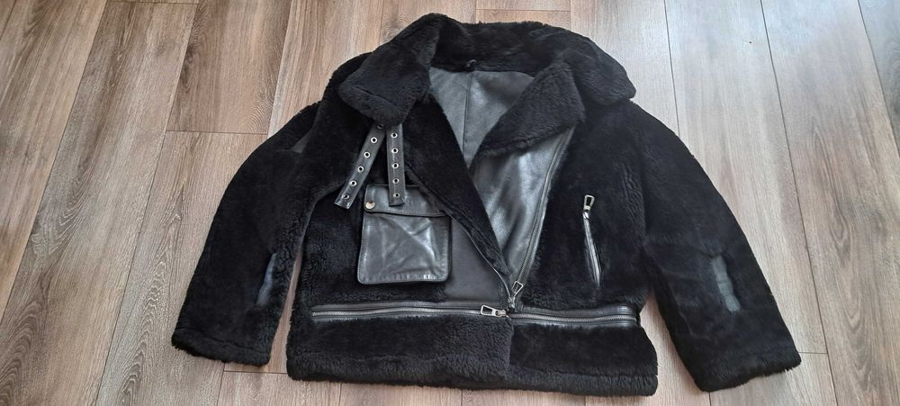 Зимова куртка,пуховик.Vivilona