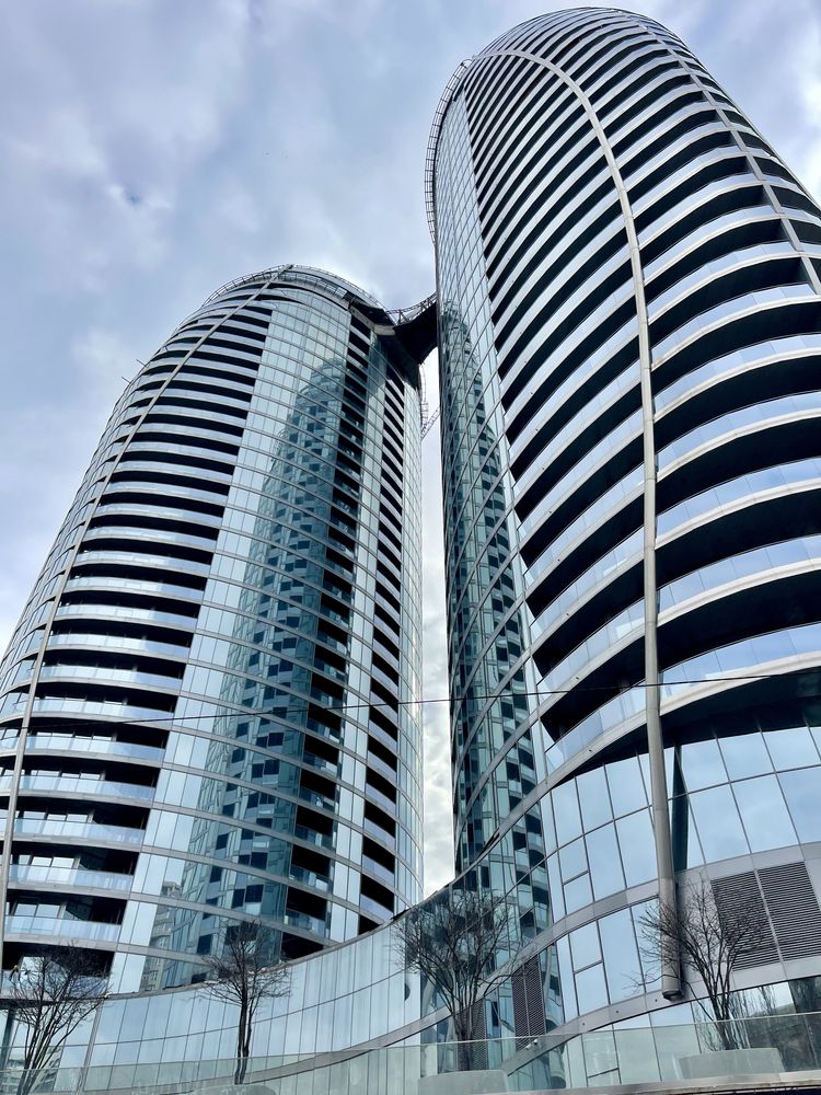 Продам видовую кв. 28 эт. ЖК Тариан Тауэр. Taryan Towers.