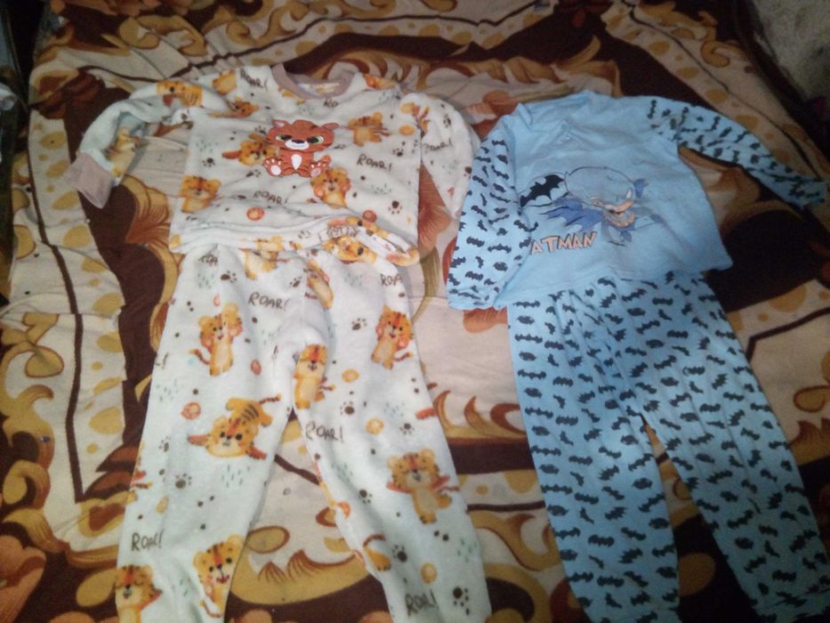 ПижамиТеплие майжи нові на дітей.
