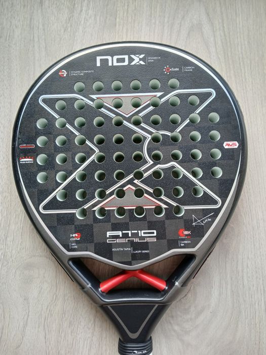 Raquete NOX AT 10 Genius 18K + GRIP CUSTUM NOX NOVO