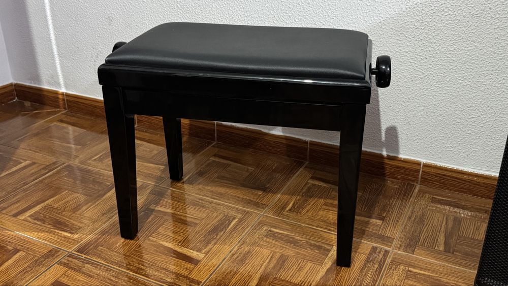 Banco de piano Roland