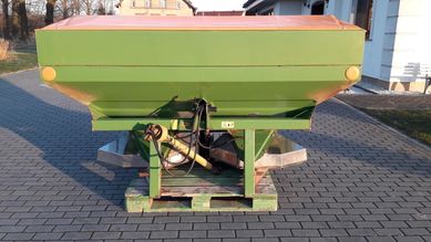 Rozsiewacz amazone ZAM compact  talerzowy 22