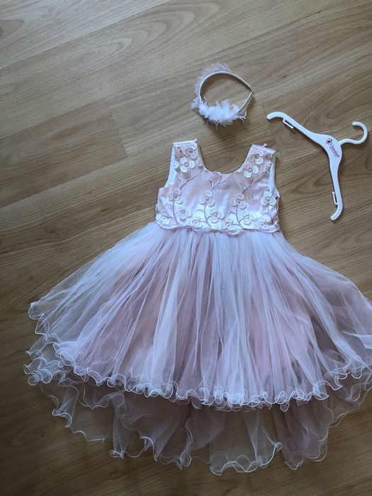 Платье для девочки нарядное, р.110