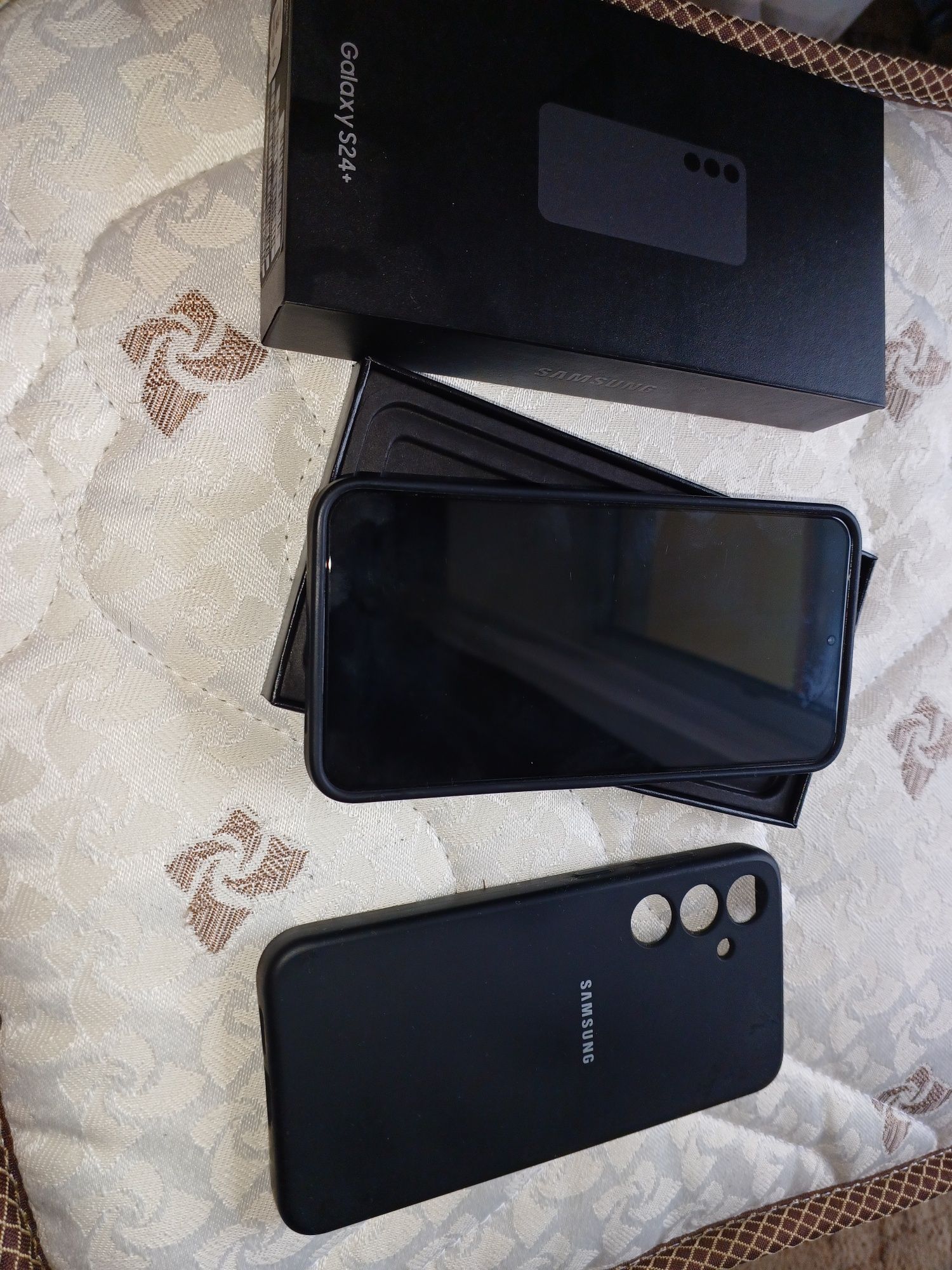 Samsung s 24 plus 12/256 onuks