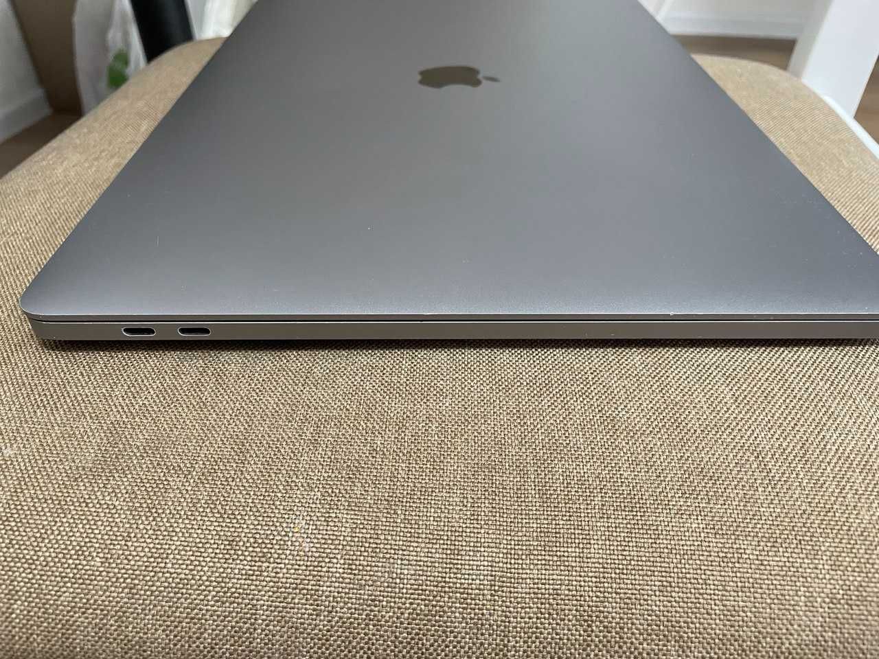 MacBook Pro 16" 2019 i7/16/512