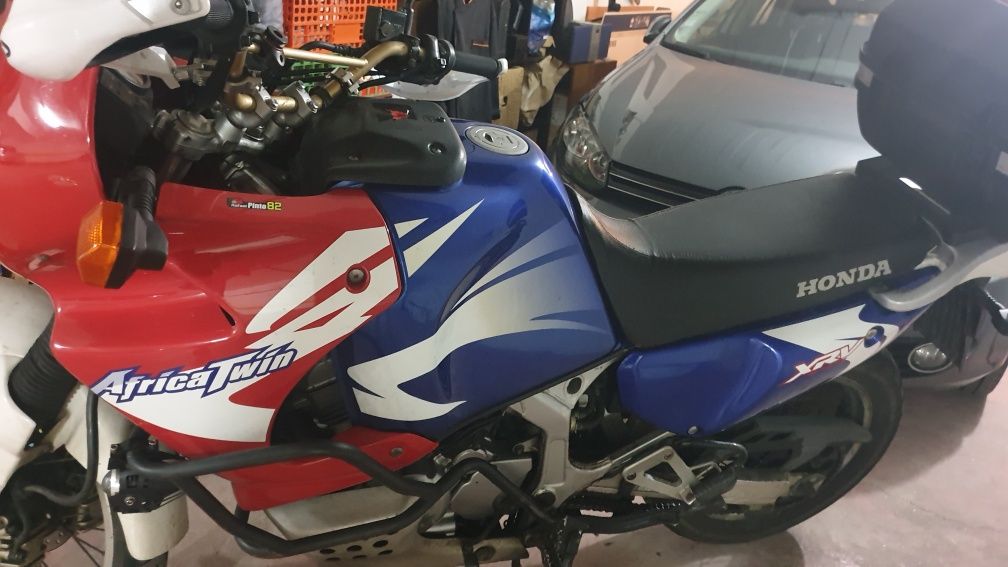 Africa twin xrv 750 ano 2000