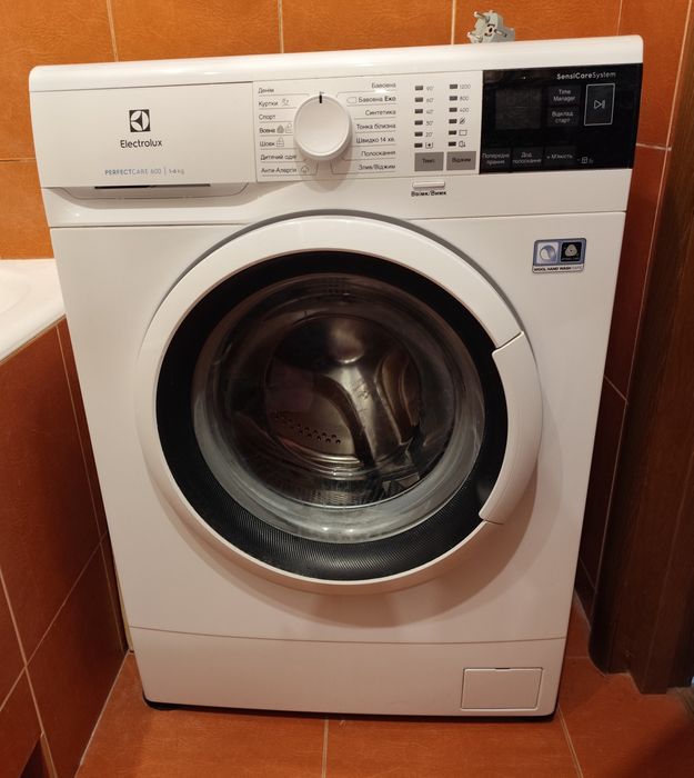 Пральна машина Electrolux, б/у вузька