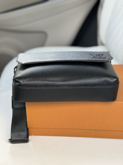 Чоловіча мужская сумка через плече барсетка Louis Vuitton