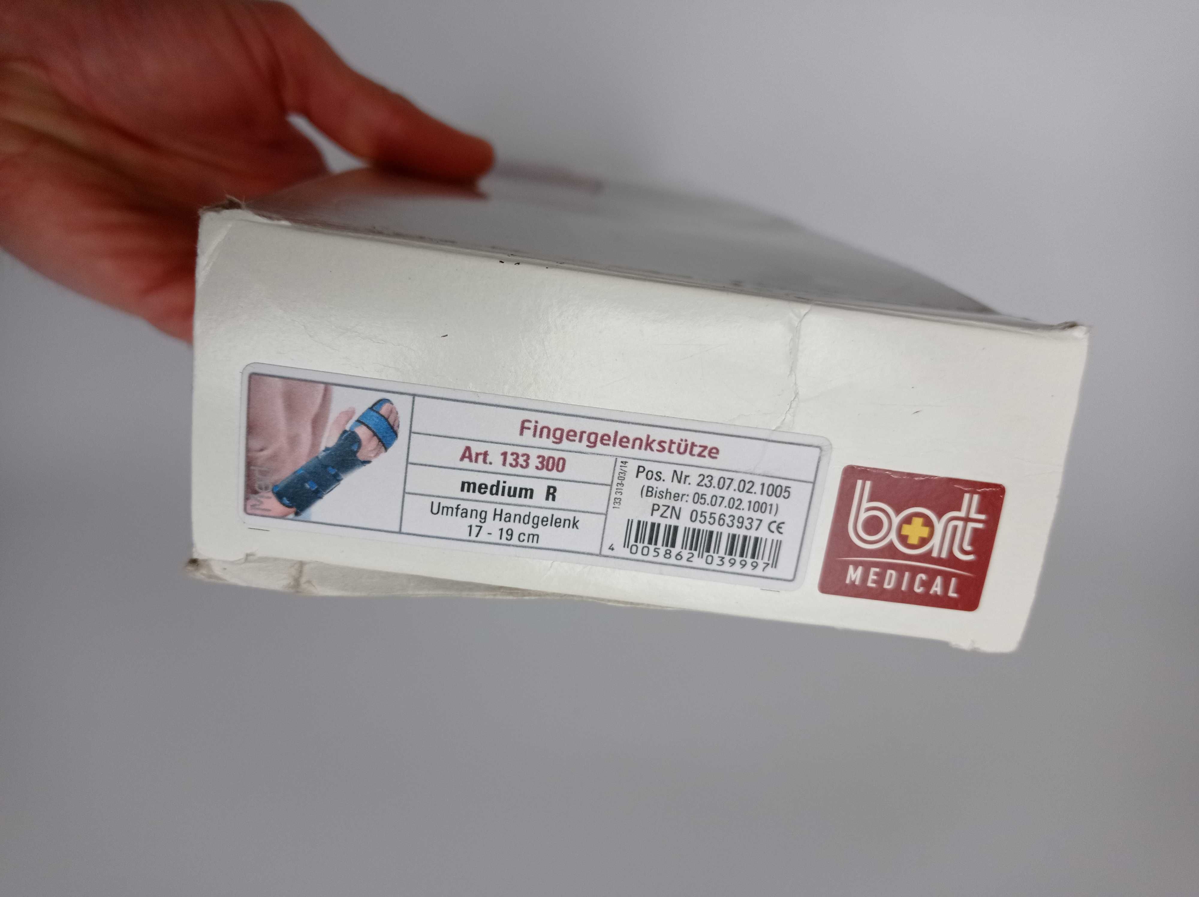 Ортез шина на кисть Bort 133300, М, правый, на запястье лучезапястный