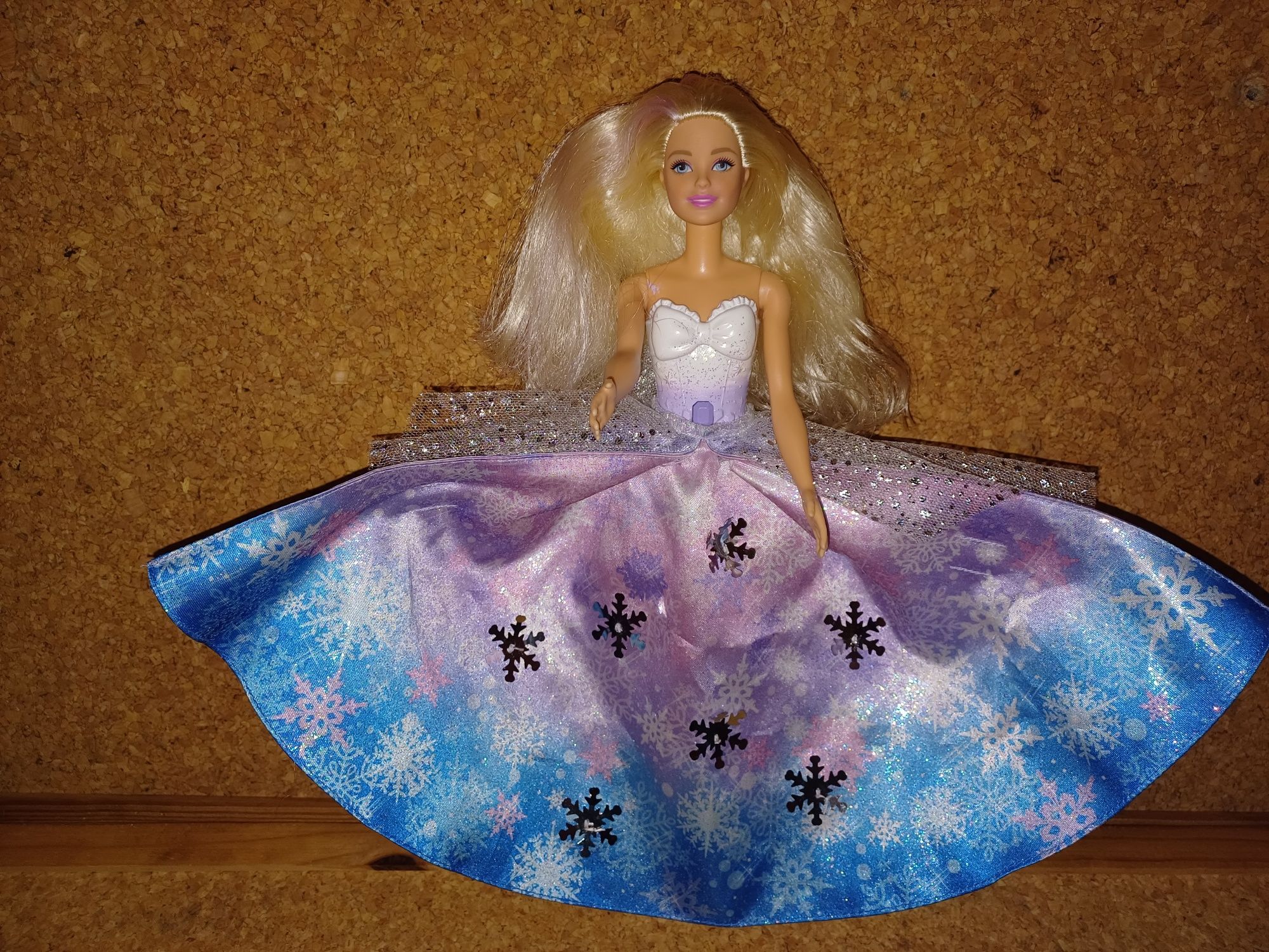 Barbie Dreamtopia Princesa floco de neve.
Mattel.