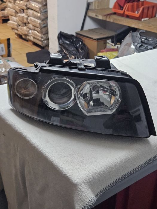 Lampy przód audi A4 B6 bi-xenon