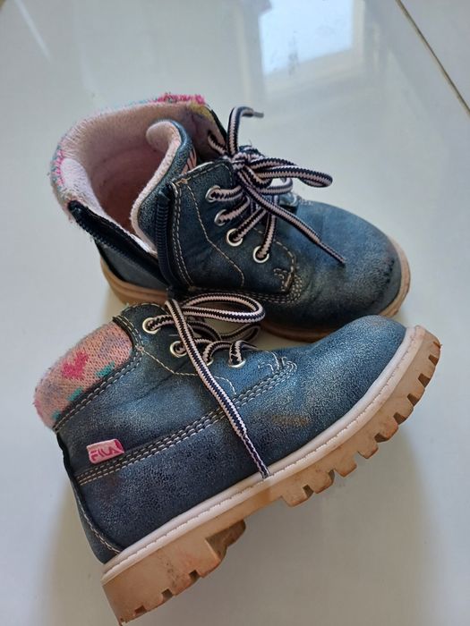 Buciki dla dziewczynki rozmiar 22 kozaki trzewiki gumiaki sandałki